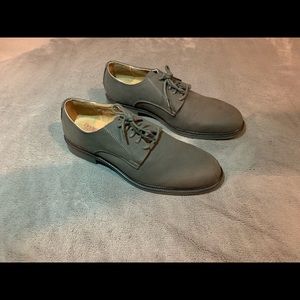 Dress shoes